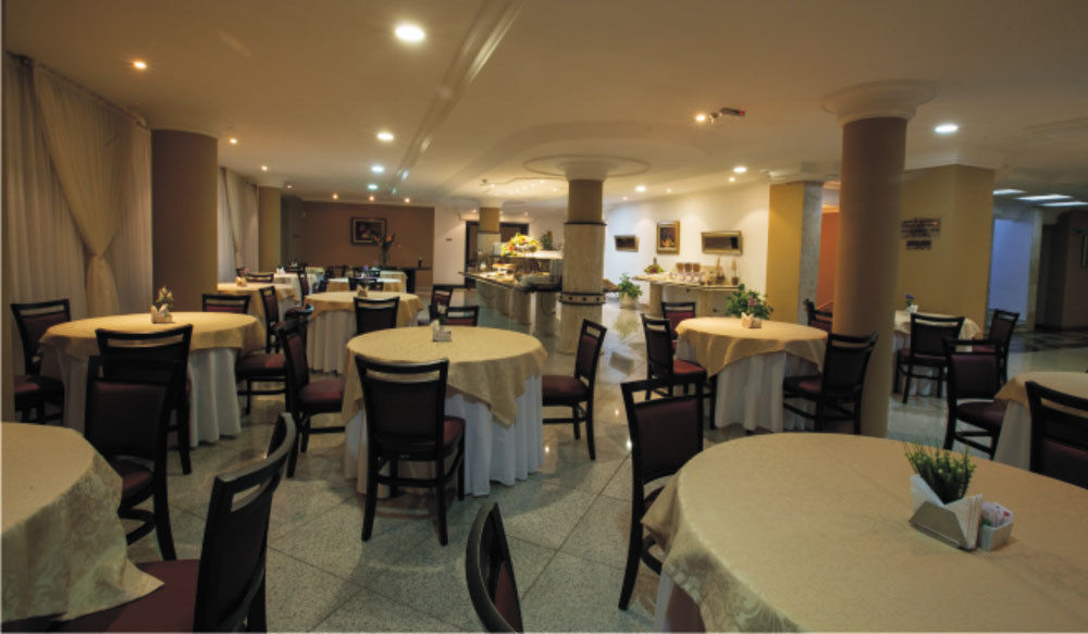 Grande Hotel غوارابوافا المظهر الخارجي الصورة